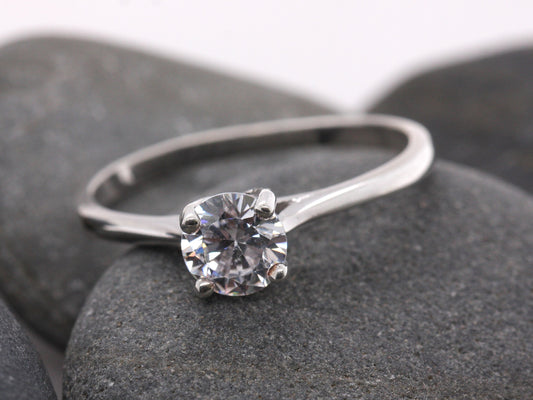 Sterling Silver 925 Cubic Zirconia Brilliant Round Solitaire Engagement Ring Size L