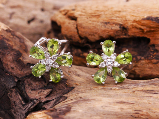 BJC® 18ct White Gold Natural Peridot & Diamond Flower Stud Earrings