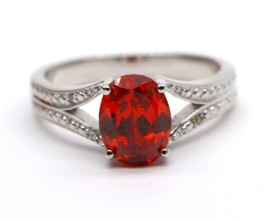 INCREDIBLE Sterling Silver 925 Oval Garnet & Diamond Solitaire Engagement Accented Ring Size N