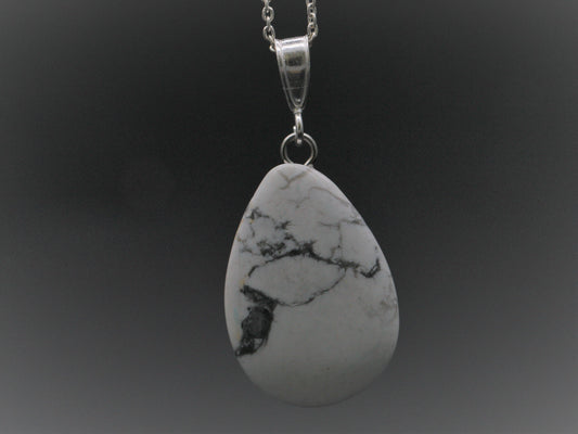BJC® Sterling Silver Natural White Howlite Teardrop Pear Drop Pendant & Necklace