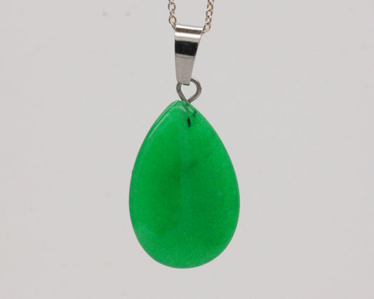 BJC® Sterling Silver Natural Green Jade Teardrop Pear Drop Pendant & Necklace