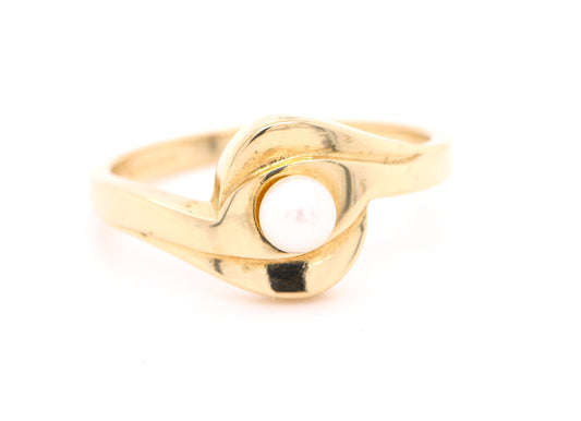 9ct Yellow Gold Pearl Solitaire Size P Journey Wave Ring R160