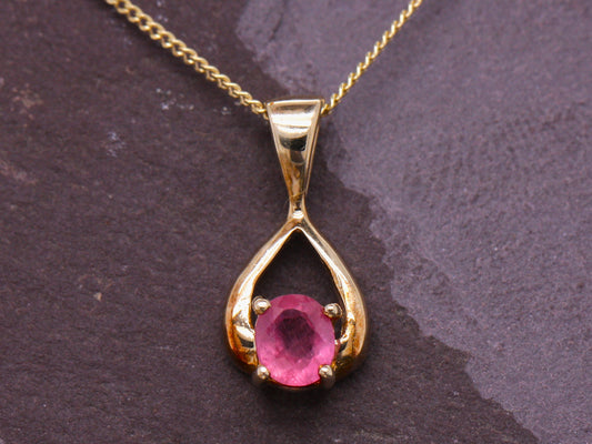 BJC® 9ct Yellow Gold Natural Ruby Round Teardrop Pendant & Necklace P28