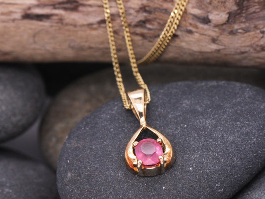 BJC® 9ct Yellow Gold Natural Ruby Round Teardrop Pendant & Necklace P28