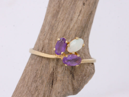 BJC® 9ct Yellow Gold Opal & Amethyst 3 Stone Size O Engagement Ring R240