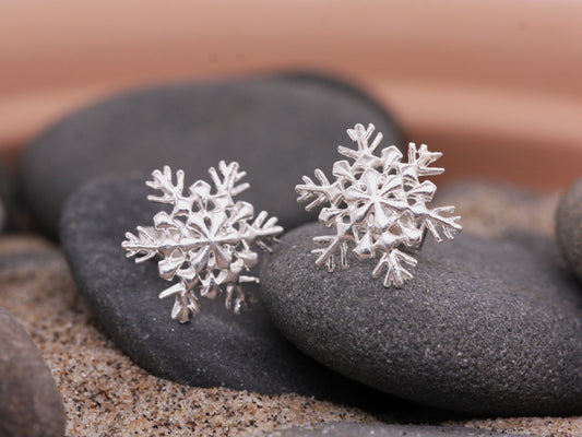 BJC® Sterling Silver 925 Snowflake Snow Flake Stud Earrings New With Giftbox