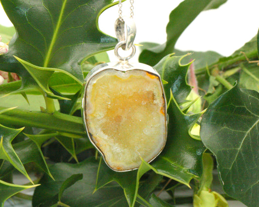 BJC® Sterling Silver Yellow Druzy Druzzy Geode Quartz Pendant & Necklace DP1