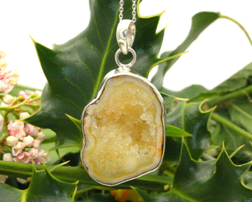 BJC® Sterling Silver Yellow Druzy Druzzy Geode Quartz Pendant & Necklace DP2