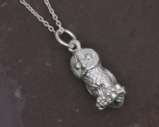 Sterling Silver Countryside Collection Barn Owl Wildlife Pendant & Sterling Silver Trace Necklace