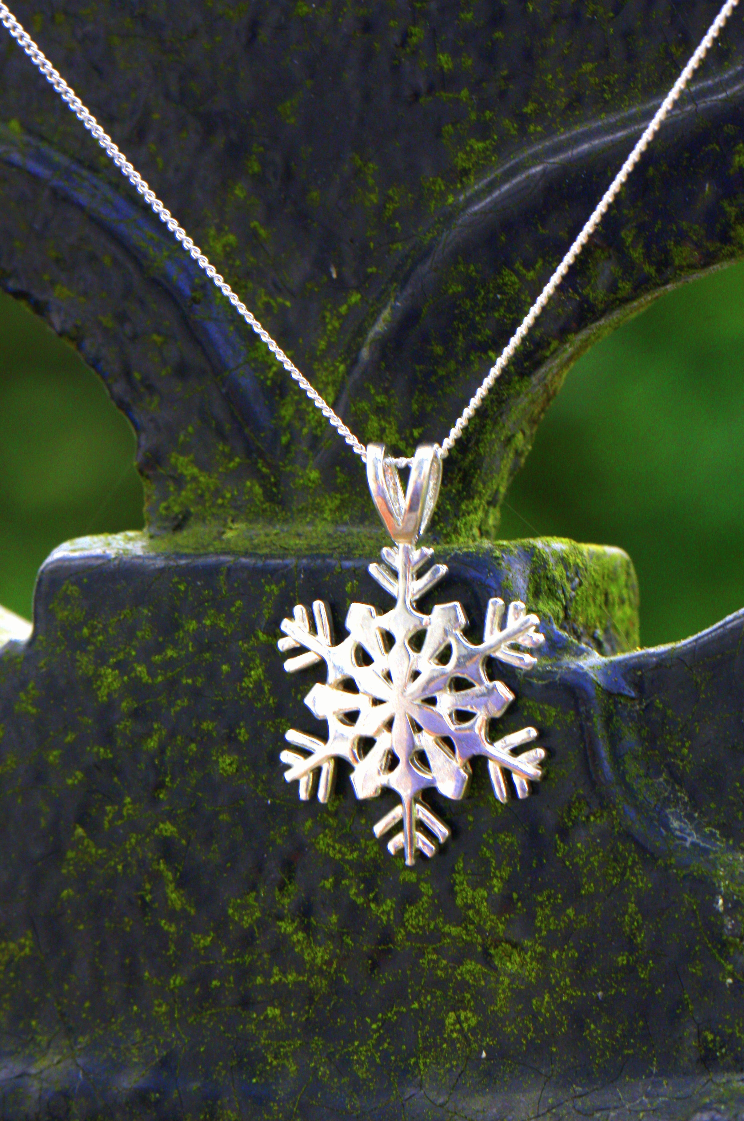 Snowflake pendant hot sale sterling silver