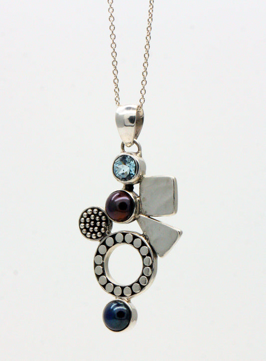 Sterling Silver Black Pearl & Blue Topaz Pendant & Sterling Silver Trace Necklace