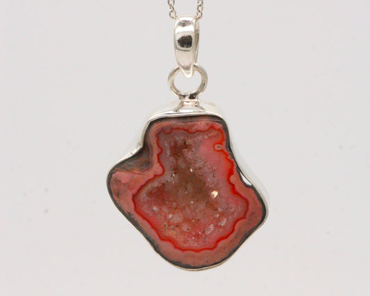 BJC® Sterling Silver Red Druzy Druzzy Geode Quartz Pendant & Necklace DP4