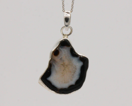 BJC® Sterling Silver Black Agate Druzy Druzzy Geode Quartz Pendant & Necklace DP14