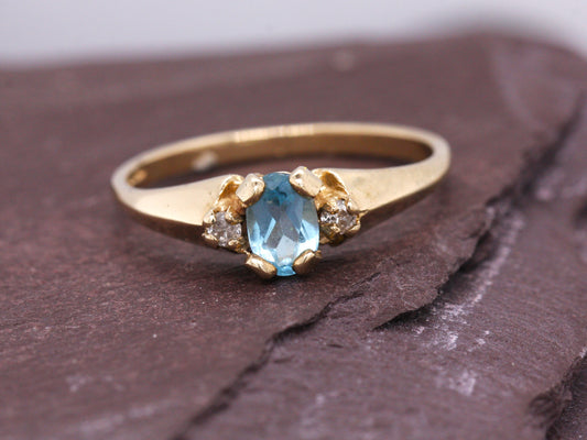 9ct Yellow Gold Blue Topaz & Diamond Trilogy Ring Size N British Made