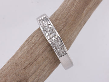 18ct White Gold Diamond 0.48ct Size O Cluster Princess British Made Dr Beautiful Jewellery Company Ltd 18ct White Gold Diamond 0.48ct Size O Cluster Princess British Made Dr Beautiful Jewellery Company Ltd